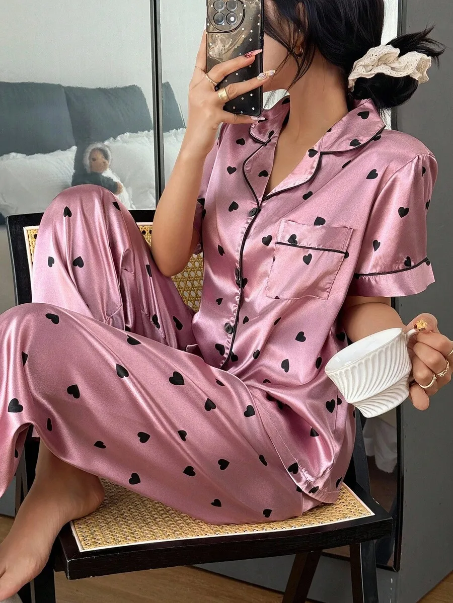 

2-Piece Pink Heart Print Faux Silk Short Sleeve Pajama Set with Lapel Collar