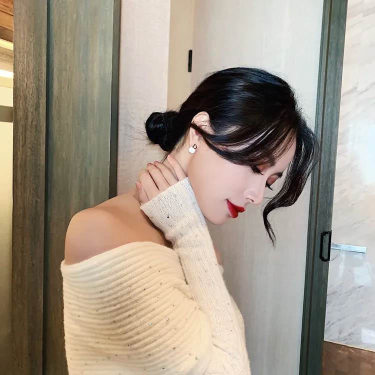 أقراط بسيطة غير متماثلة بحروف دي ، أقراط زركون صغيرة مدمجة ، هالة رائعة ، عصرية وفاخرة