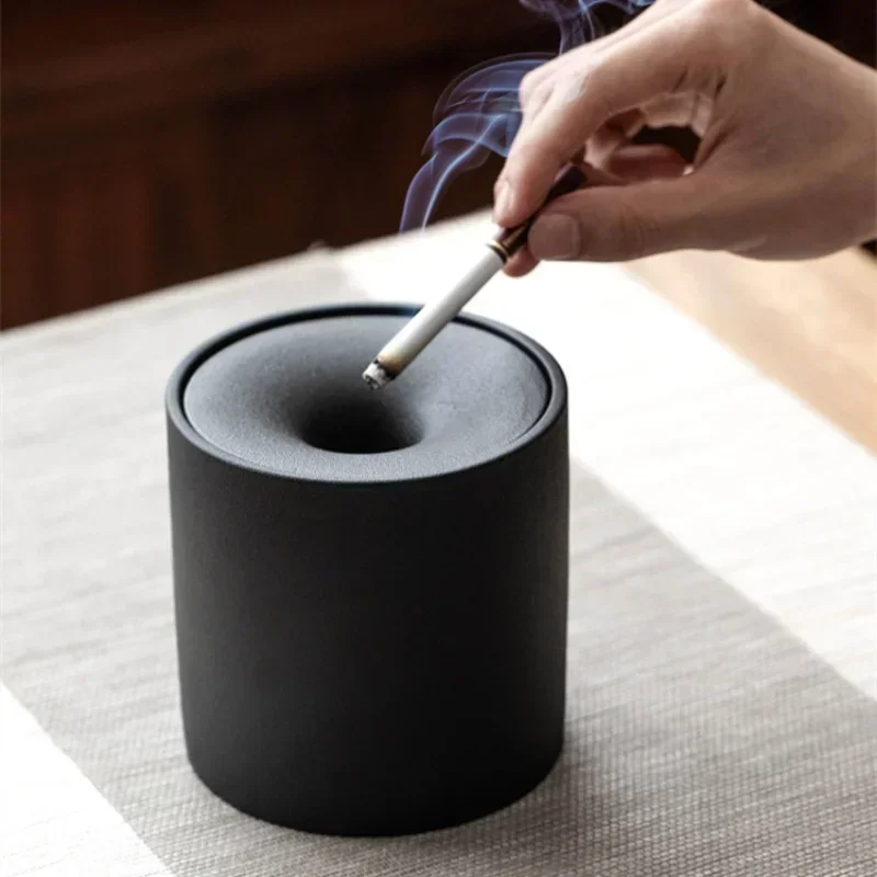 Coarse Pottery Windproof Ashtray with Lid - Tabletop Smokeless Holder for Home, Hotel & Outdoor, Friend Gift, Decorative Accesso