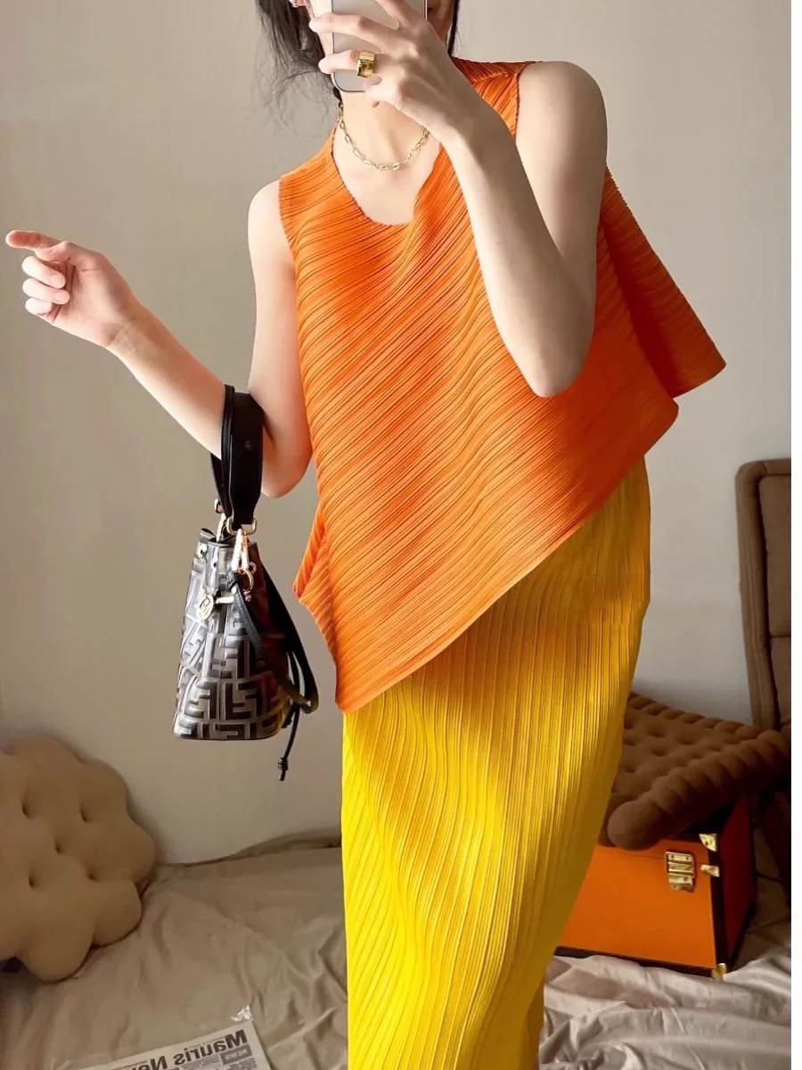 

Elegant Summer Outfit Women's Sleeveless Chiffon Halter Neck Gown with Tassel Skirt High Waist A-Line Silhouette Casual Wear