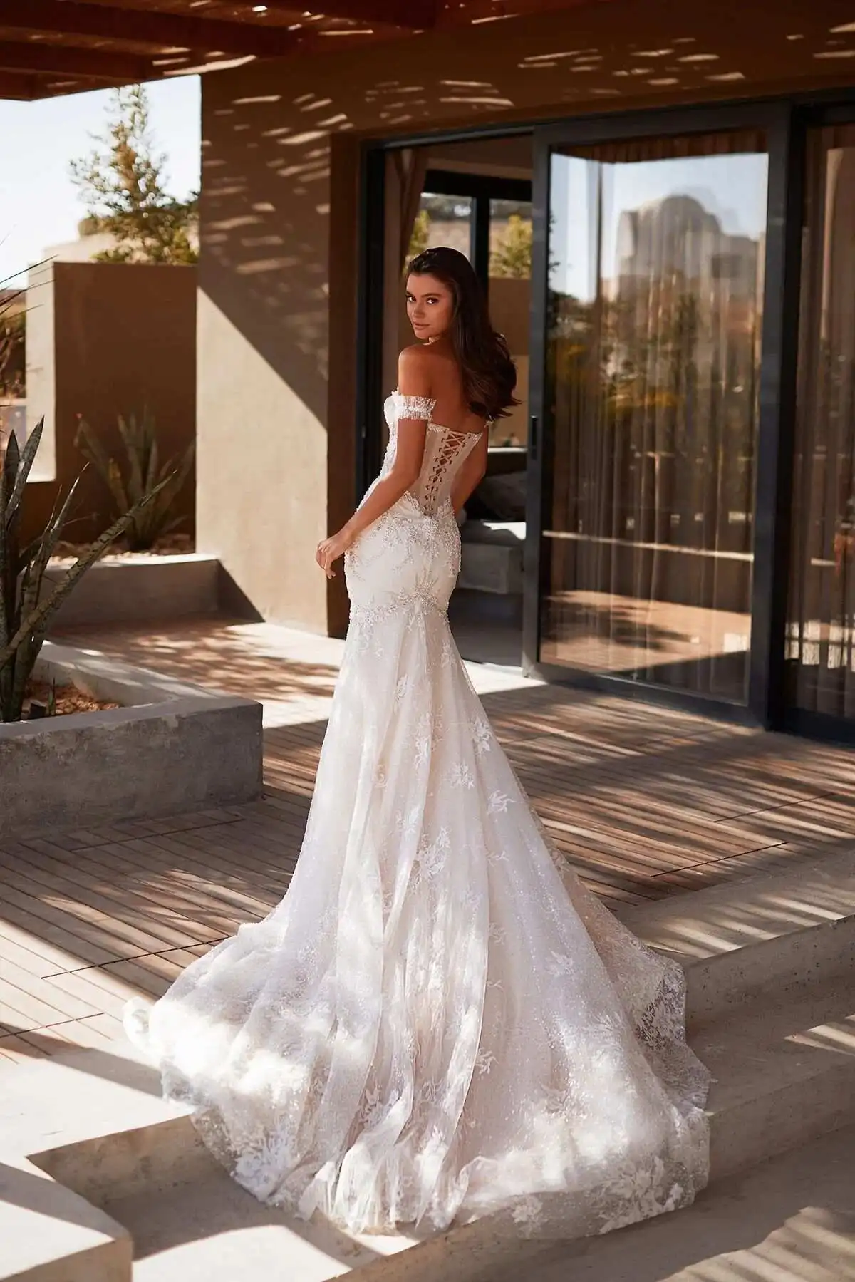 Illusion Meerjungfrau Hochzeitskleid Trägerlos Schulterfrei Applikationen Ärmellose Brautkleider Ballkleider Vestido de Novia Maßgeschneidert