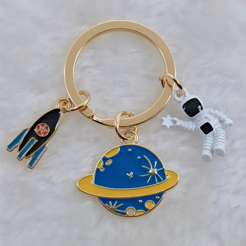 Gantungan Kunci Lucu Planet Rocket Astronaut Gantungan Kunci Spaceman Universe Gantungan Kunci Hadiah Impian untuk Wanita Pria DIY Perhiasan Buatan Tangan