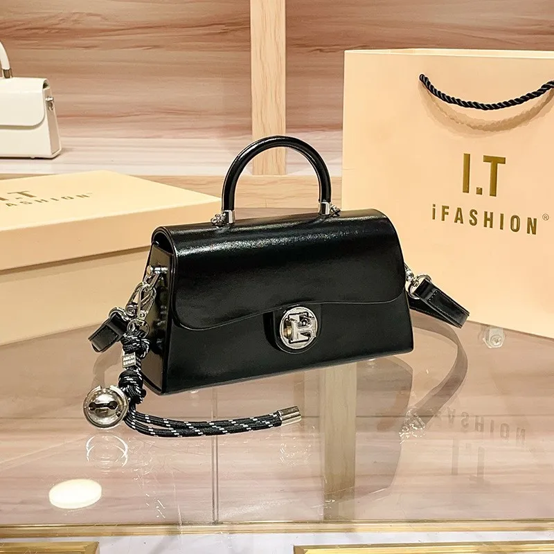 borsa-per-pannolini-alla-moda-per-donne-borsa-a-tracolla-di-design-marca-di-lusso-minimalista-ed-elegante-grande-capacita-in-pelle