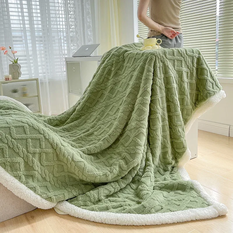 New Cover Blanket Office Shawl Air Conditioning Small Blanket Thickened Coral Velvet Flannel Lamb Wool Blanket Nap Sofa