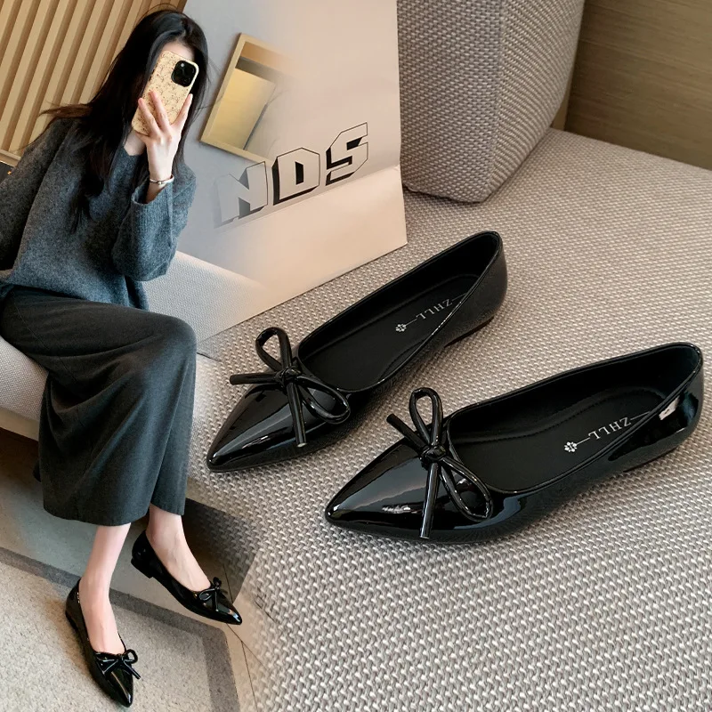 

Black And Nude Patent Leather Ballet Flats For Women With Bow Detail And Pointed Toe Comfortable Casual And Formal Daily Wear Sh