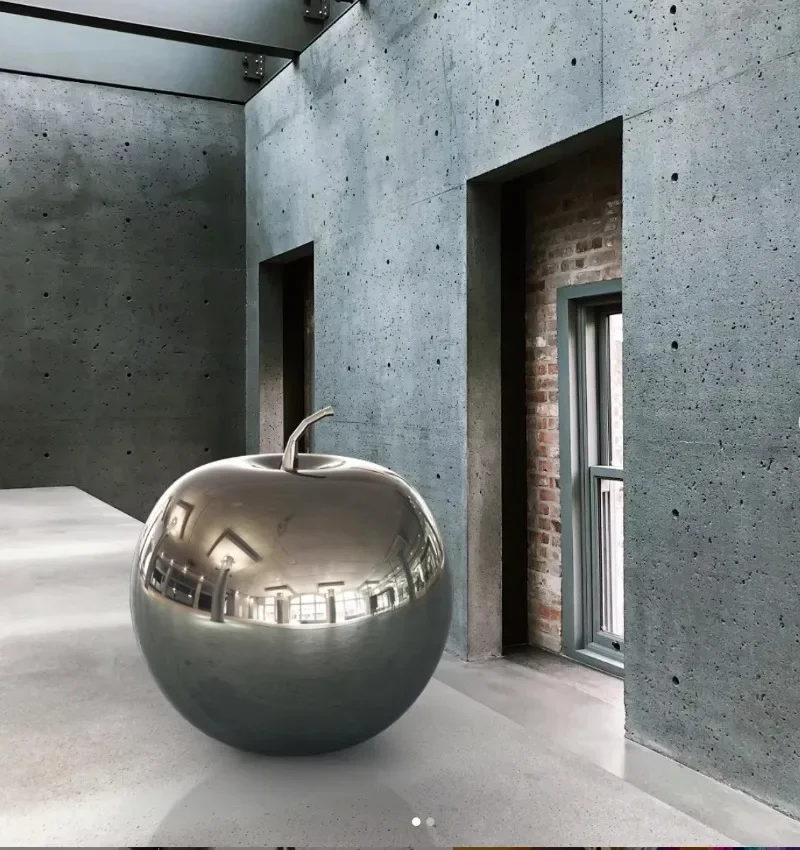 Factory Custom ODM OEM Metal Crafts Mirror Polished Large Apple Sphere Art Park Stainless Steel Sculpture