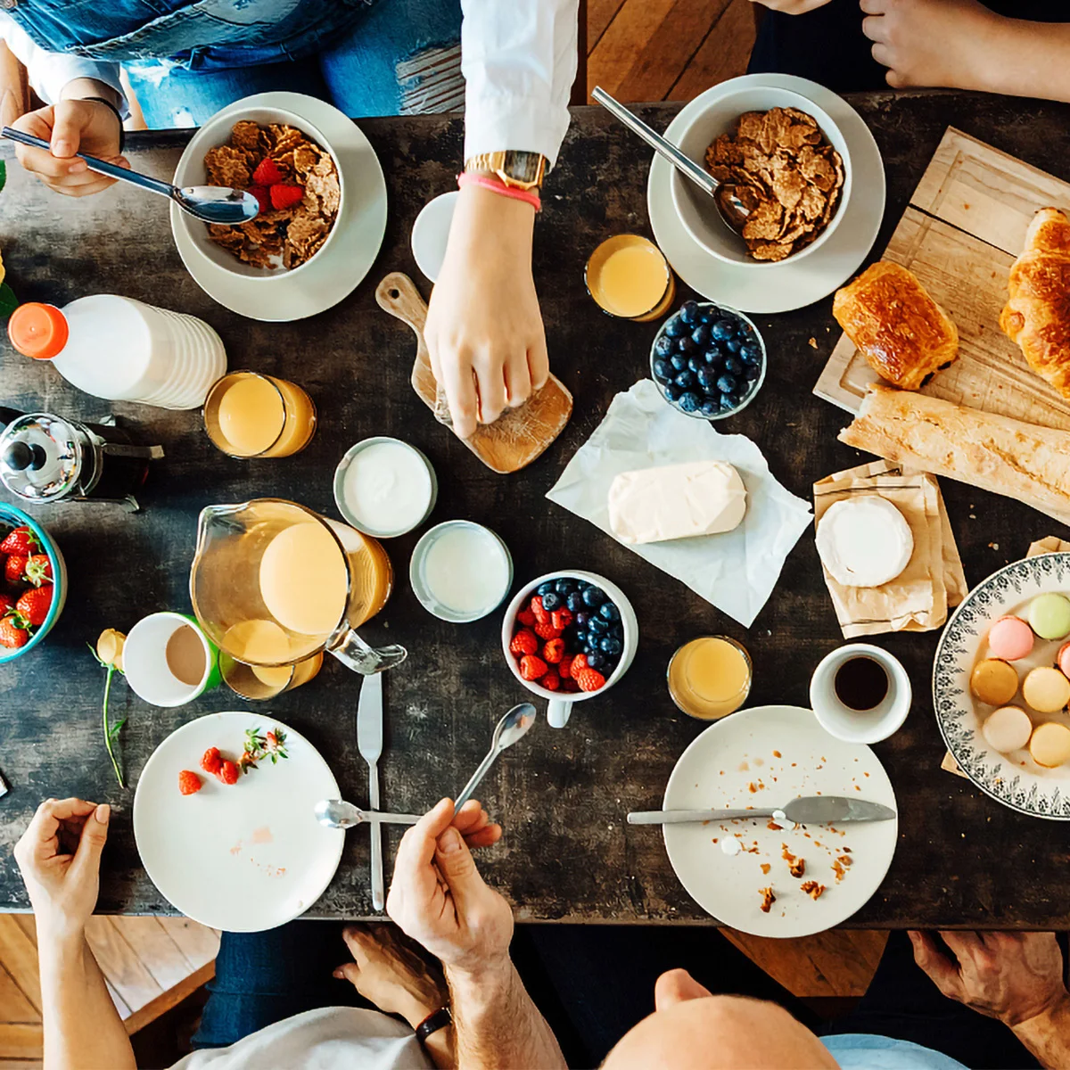 

4Pcs Melamine Plates Explosion Proof Lightweight Bright Colorful Dining Kitchen Party Flat Round Plates