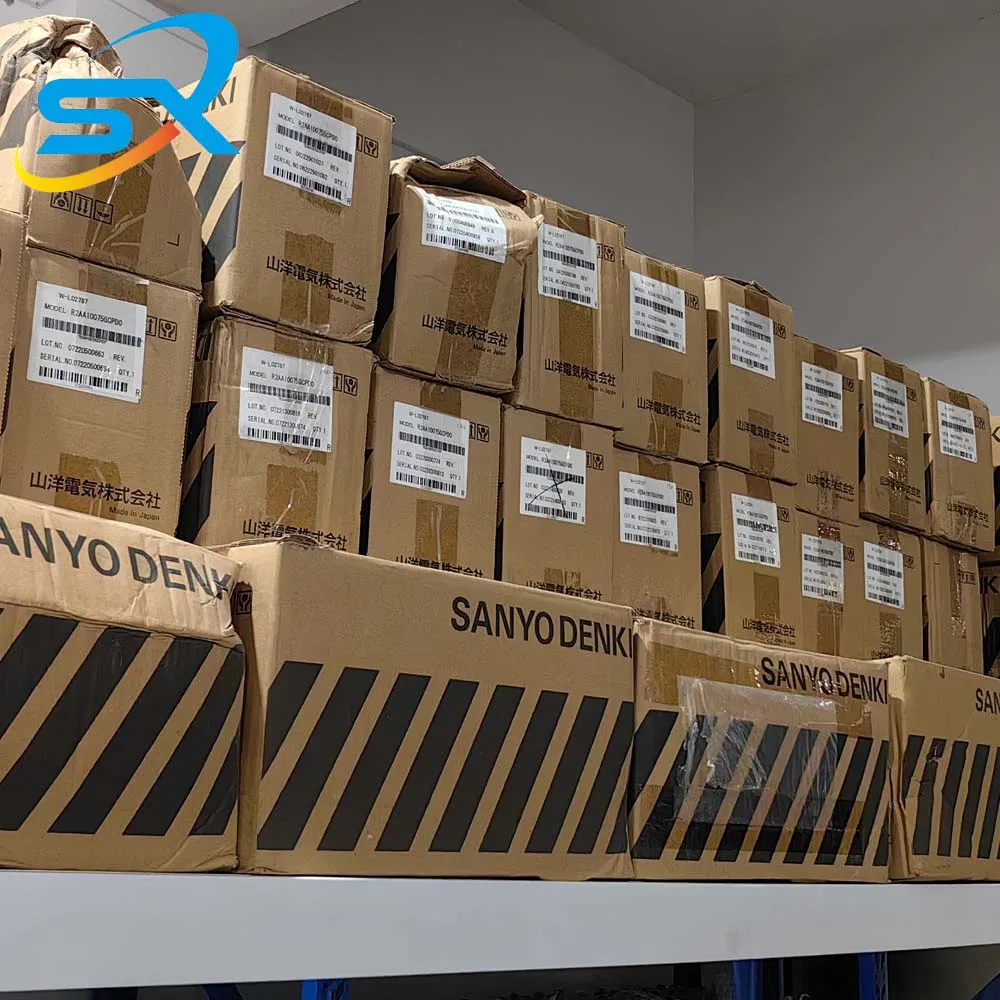 سانيو محرك سيرفو يعمل بالتيار المتردد Q1AA06040DXS44 400 واط مصنع مجدد بحالة جيدة