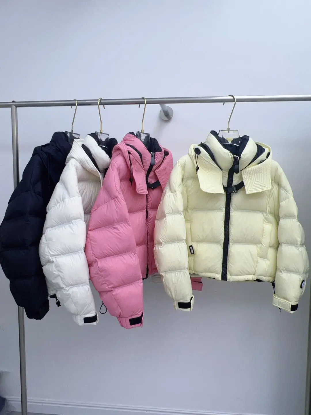 

Soft Cozy White Duck down Short Puffer Jacket Women Winter New Loose Slimming Small Size Bread Style Trendy Hooded Coat