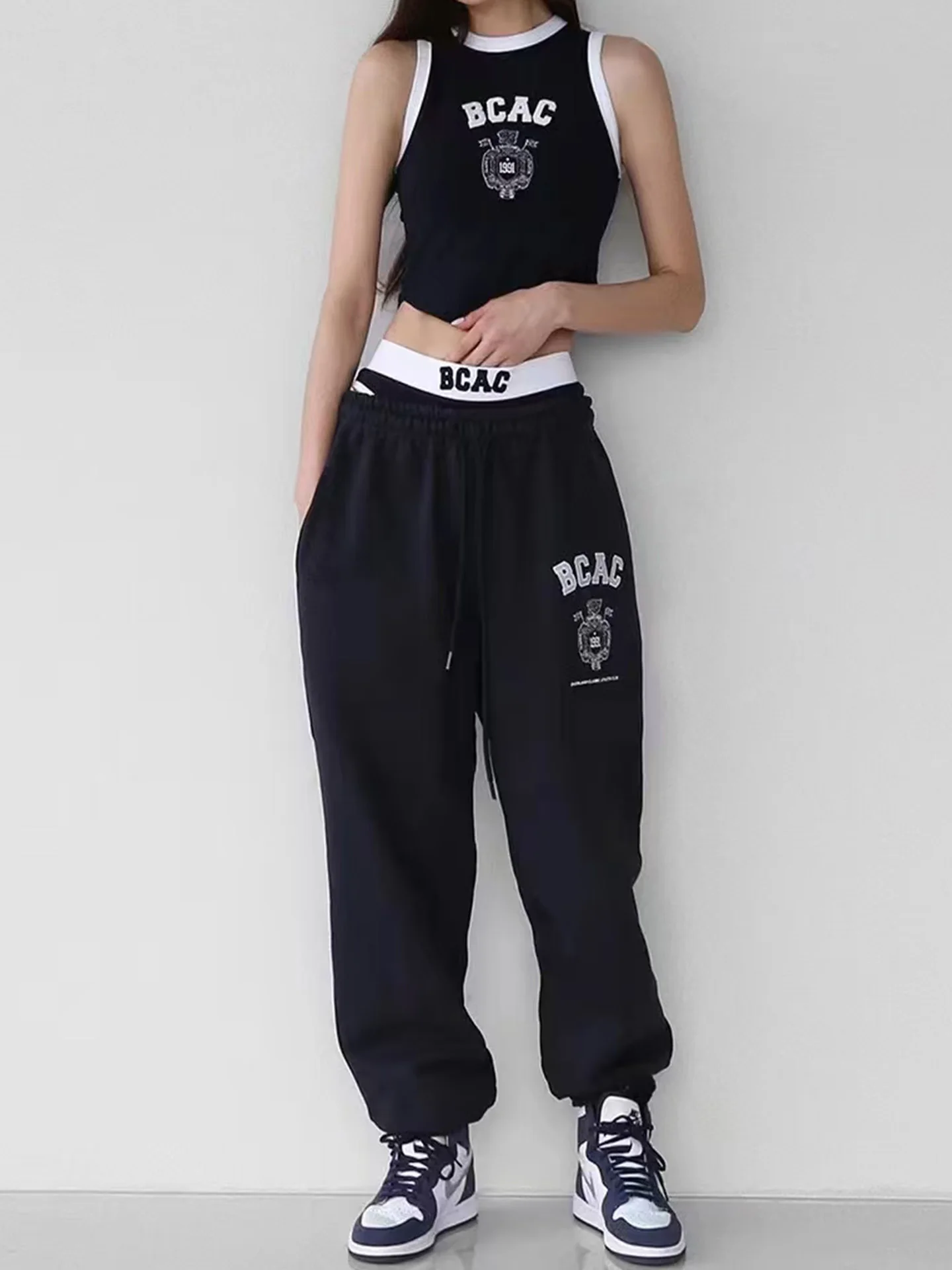 Sli Хлопковые спортивные штаны с высокой талией Женские повседневные брюки для джазовых танцев Американские спортивные брюки с манжетами в стиле ретро Асимметричные Des...