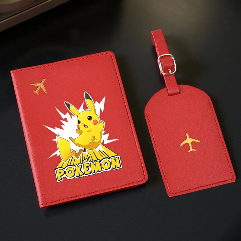 قطعتان من حامل جواز السفر بنمط بيكاتشو ومجموعة علامات الأمتعة، أساسيات السفر من جلد البولي يوريثان للجنسين، ملحقات السفر للعودة إلى المدرسة