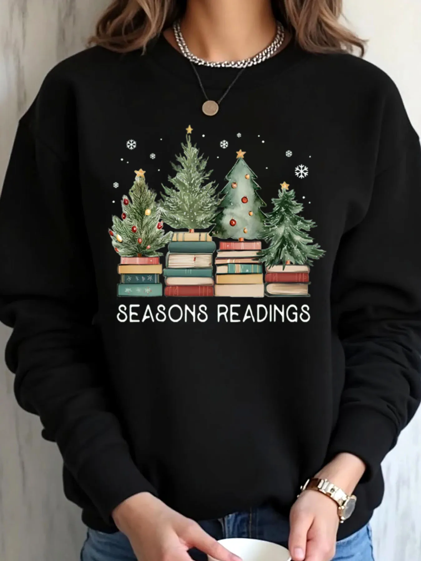 

Women Oversized Sweatshirt Christmas Tree Books Seasons Readings Print Outdoor Wear