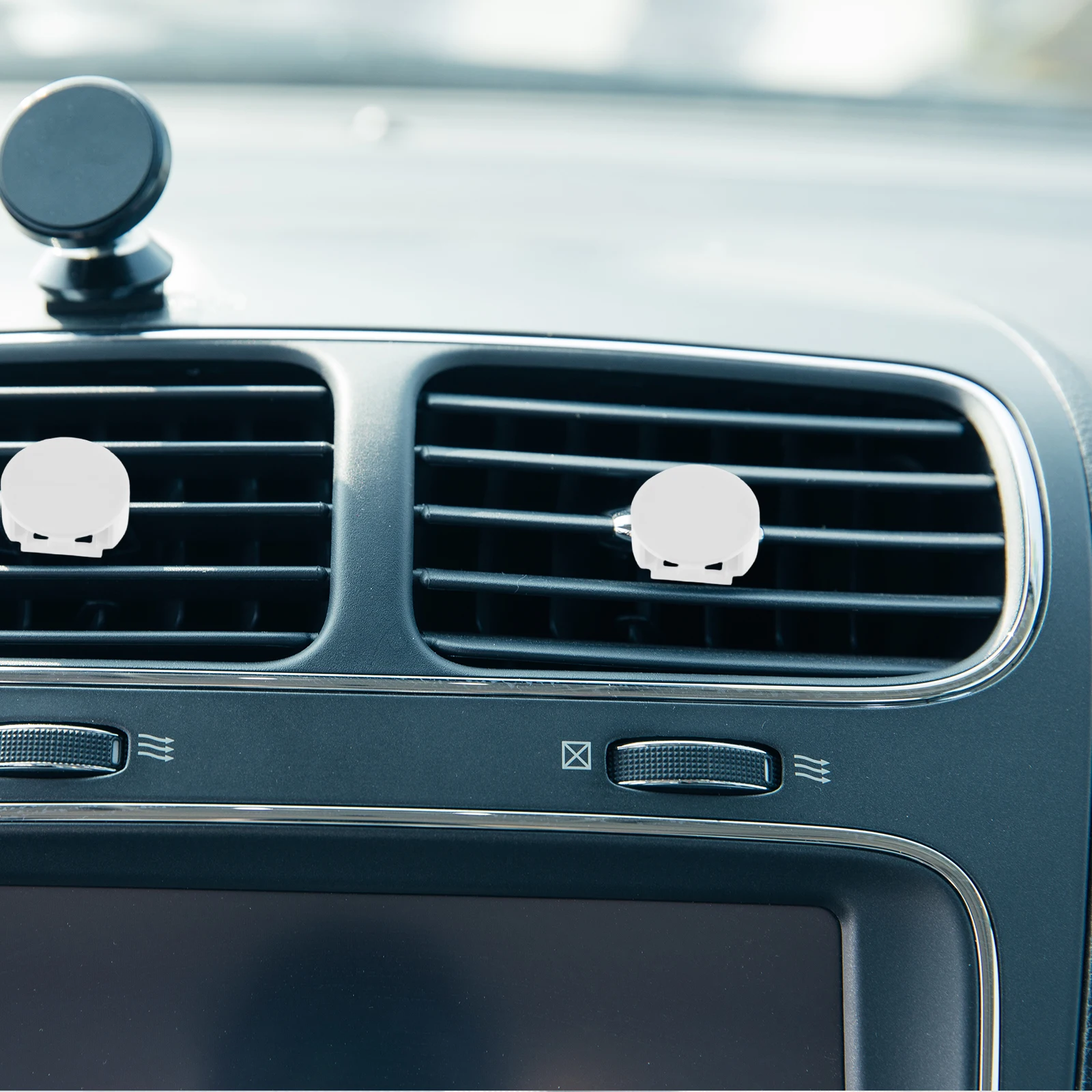 

60 pcs Car Perfume Clip Durable Plastic Vent Clips Aromatherapy Diffuser Card Car Air Vent Accessories Air Conditioning Metal