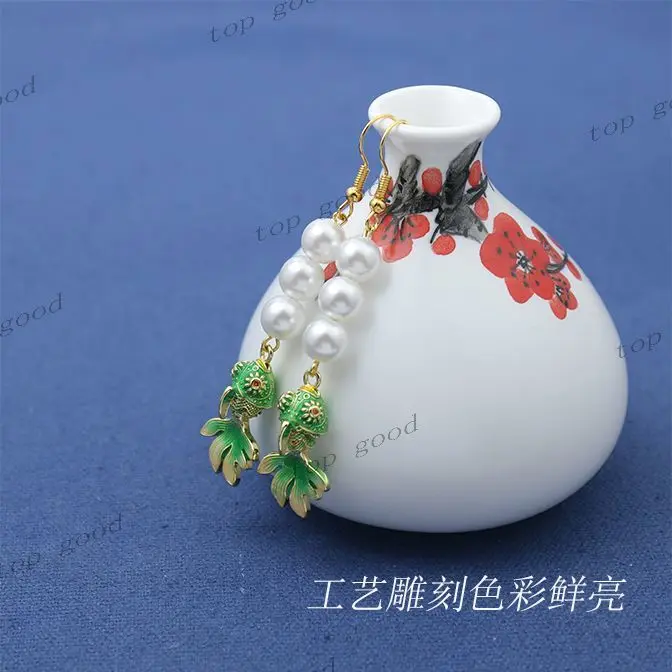 2PCS Anime Identity V Grace Earrings Cosplay Ear Clip Earrings Stud Earrings Women Men Unisex Jewelry Accessories Pendant Props