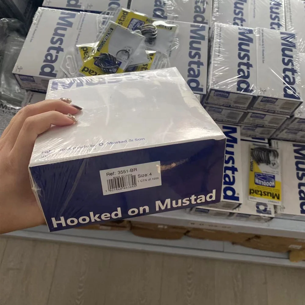 Mustad 3551 خطافات صيد كلاسيكية ذات قوة قياسية ثلاثية معالجة خطافات ثلاثية أشقر ذهبي من النيكل البرونزي