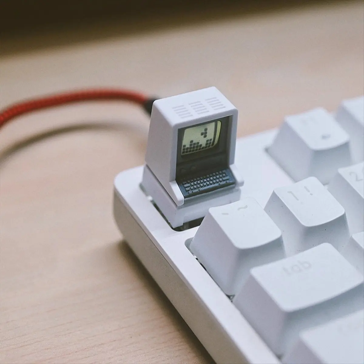 Magnetic Retro Backlit Keycap for Esc Key Keycaps for Mechanical Keyboards, Enhance Your Gaming Setup
