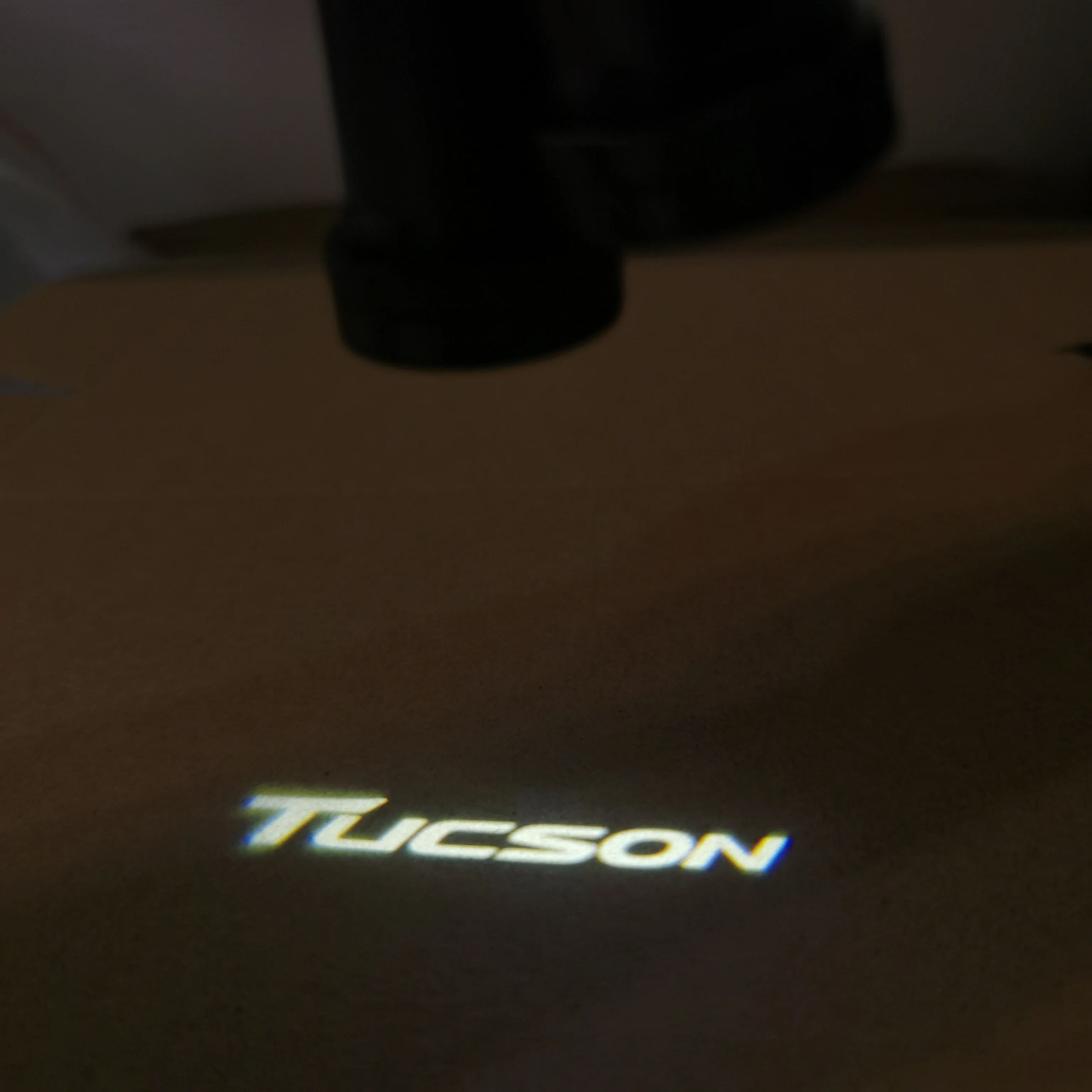 

Добро пожаловать, 2 шт., дверной светильник Tucson, светодиодный лазерный проектор, лампа для Hyundai Tucson, Стайлинг автомобиля, тень, дверной светильник Hyundai
