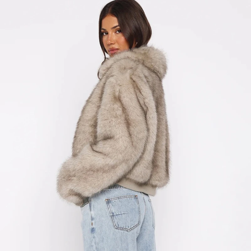 TARUXY Modna Ciepła Kurtka z Klapami Damska Luźna Zapinana na Zamek Długi Rękaw Łączona ze Sztucznym Futrem Płaszcz do Pracy Zimowy Nowość 2025