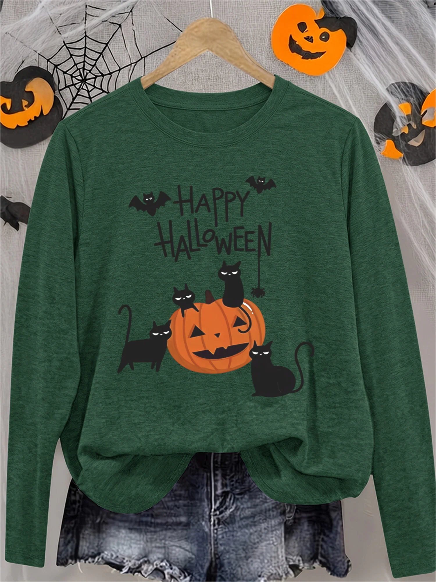 Women's Halloween Long Sleeve Crew Neck T-Shirt with Happy Halloween Bat Pumpkin and Black Cat Print, Cute Soft Scary Funny Gift, Cozy Casual Athletic Vacation Top, Local Stock