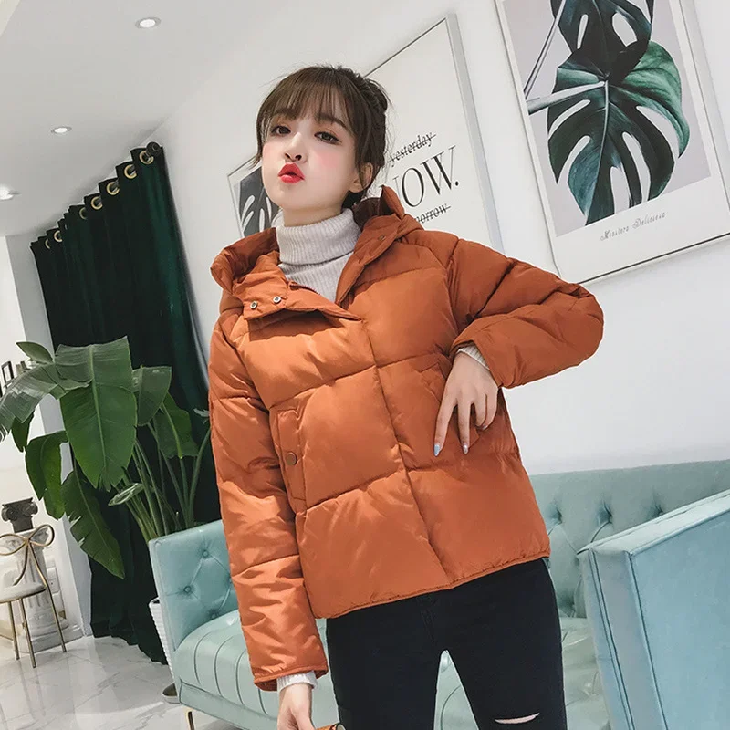 Korean Fashion Winter Thicken Short Down Coat Office Lady Casual Commute Zipper Hooded Parkas Solid Colors Big Pocket Overcoats