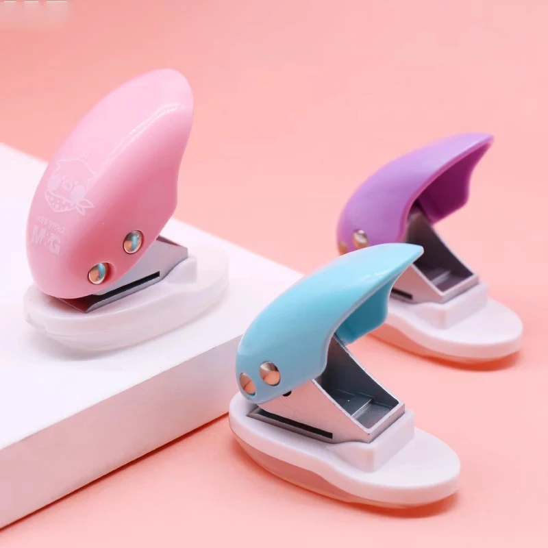 M&G 싱글 홀 펀치 귀여운 돼지 패턴, 둥근 구멍 직경 6mm, 8-10페이지 펀칭 가능, 사무실 및 학교 제본 용품