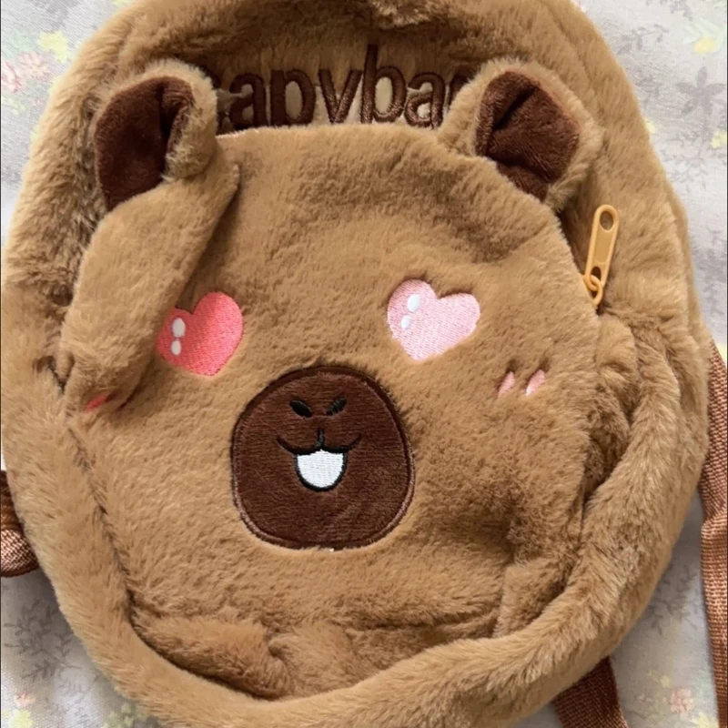 2025 الإنترنت المشاهير جديد تنوعا كابيبالا على ظهره لطيف فتاة القلب حقيبة قطيفة فتاة القلب حقيبة ظهر الطالب لينة ولطيفة هدية