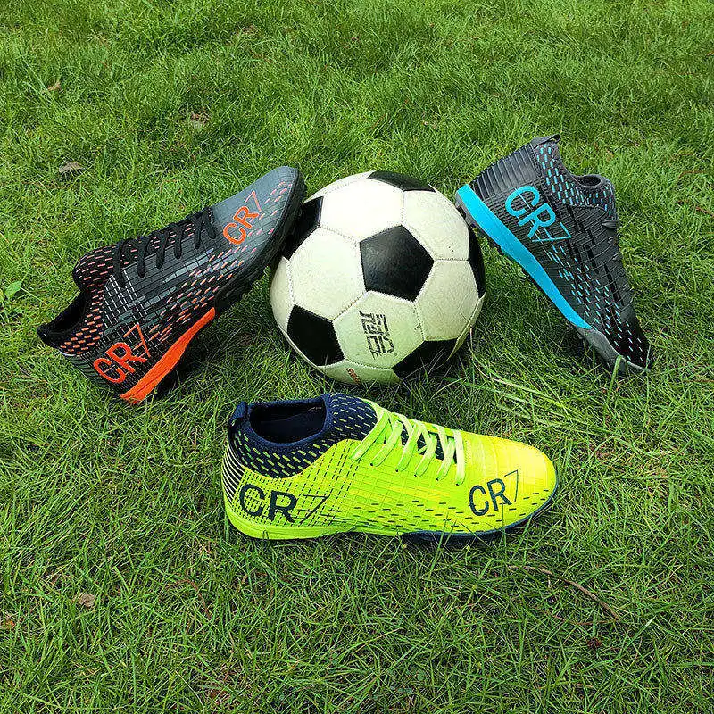 Fashion Green Men\'s Football Shoes Superstar Outdoor Non-slip Child Futsal Shoes Soccer Cleats Turf Sneakers Boys Football Boots