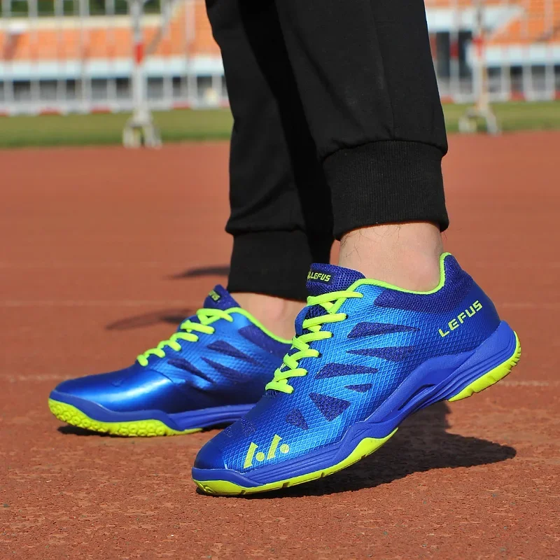 Zapatos de bádminton para hombre, zapatillas de deporte transpirables de marca de alta calidad, talla grande, resistentes al desgaste, zapatos de voleibol profesionales para niños