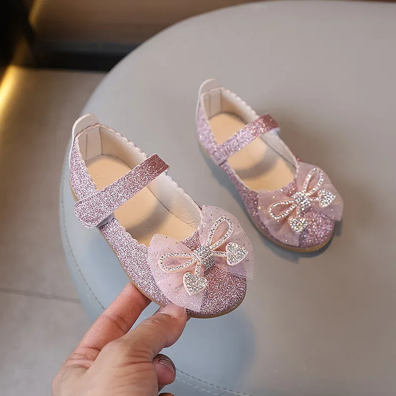 

Children's Flats Spring Autumn Princess Catwalk New Girls Leather Shoes Sequins Soft Bottom Fashion Kids Party Shoes Hook Loop