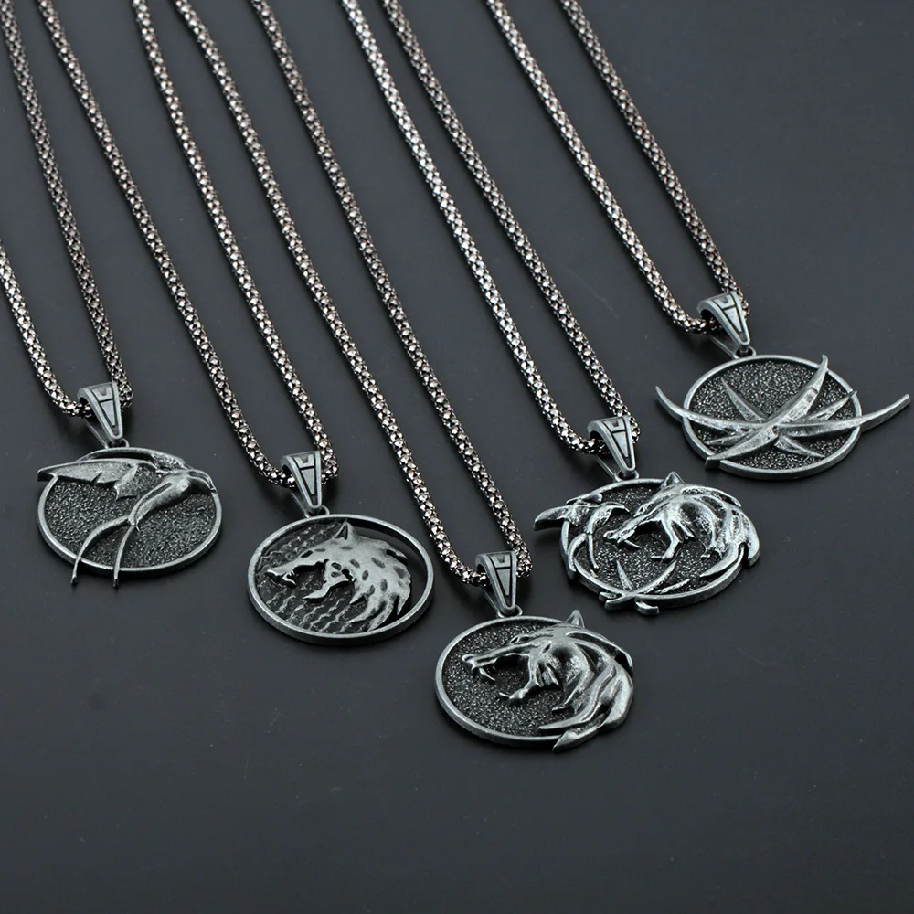 لعبة جديدة فيلم The Witcher 3 Wild Hunt Wovlen Geralt قلادة معدنية الطيور القط سيريلا مجموعة الدعائم صندوق الهدايا