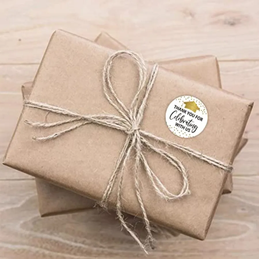 شكرًا لك على الاحتفال معي ملصقات التخرج وأعياد الميلاد المفضلة باللون الذهبي اللامع 50 قطعة مستديرة 2 بوصة #3