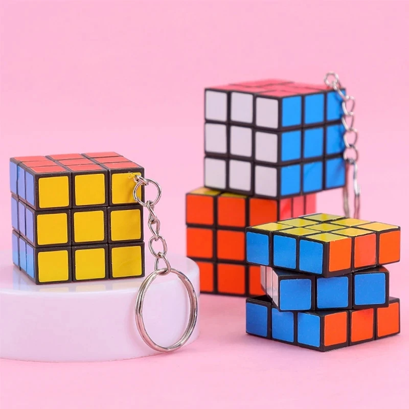 Kreatywne 3x3 Mini Puzzle Magic Cube Brelok do kluczy Promocyjne akcesoria do toreb na prezenty dla dzieci