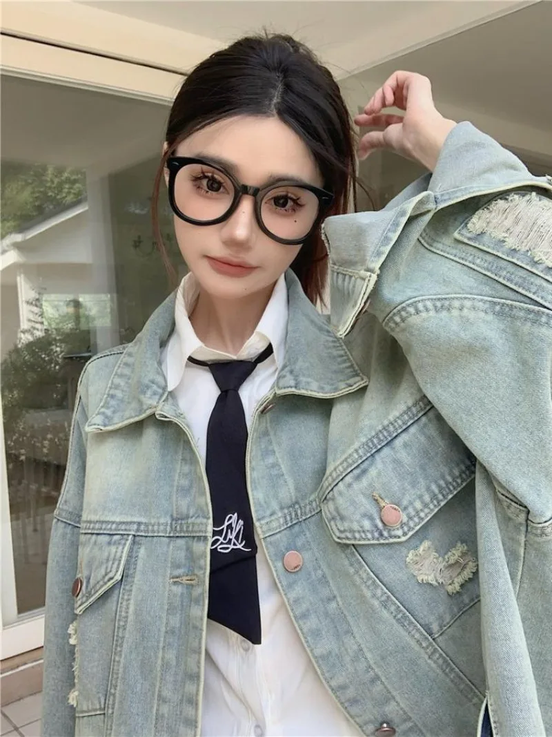 Wear and Tear Hole Light Gray Blue Denim Jacket 2024 Women's Early Spring Design Sense Versatile Loose BF Style High-end Jackets