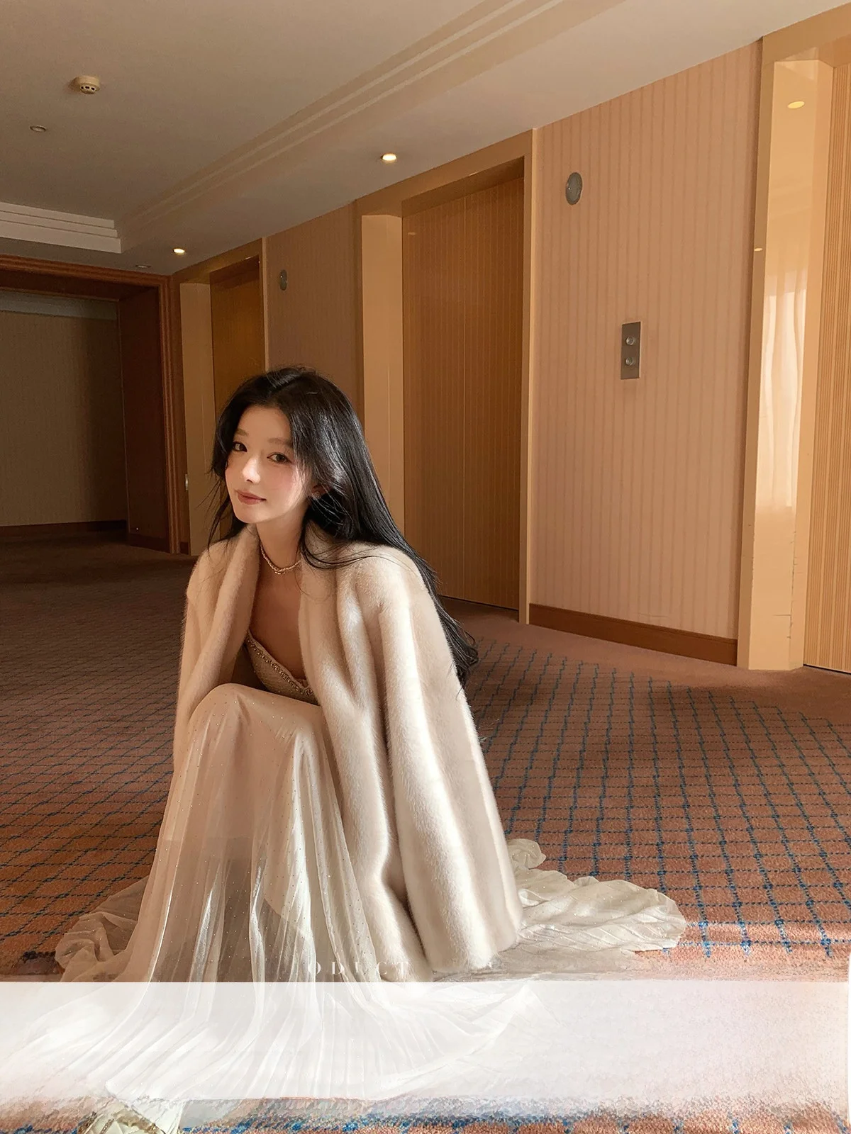 

YOLI Zhang Yuli Роскошное женское меховое пальто: теплое, стройнящее, свободное, модное, зимняя верхняя одежда, стандартное китайское производство, толстое, длинное, S...