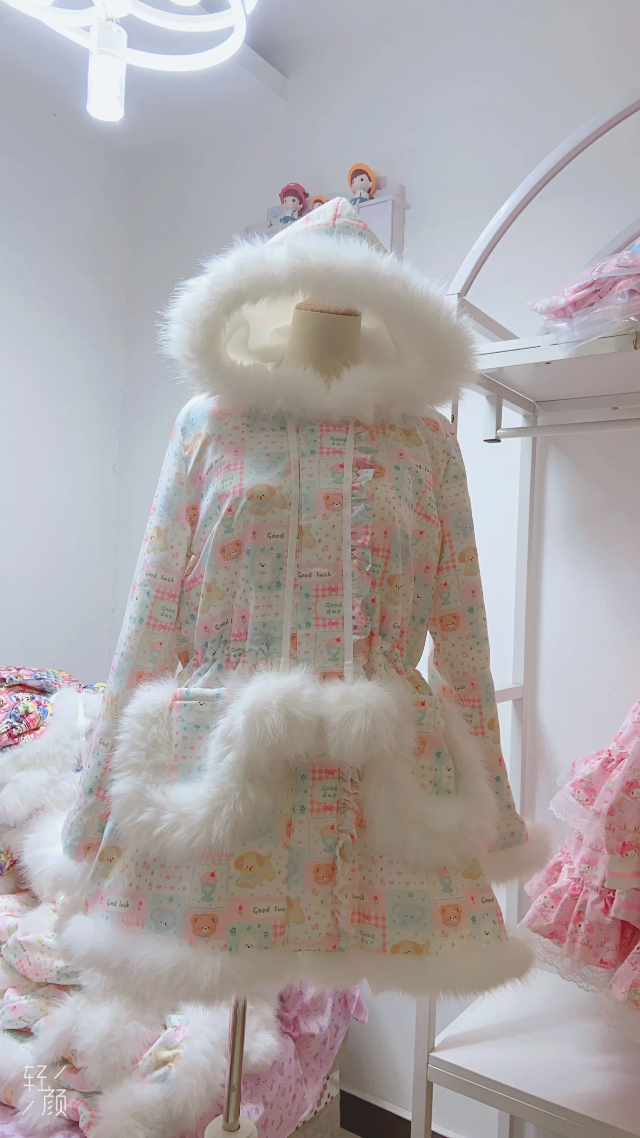 Original Design Lolita Printed Pattern Sweet and Cute Girl's Coat with Velvet Warmth Winter Coats Cotton Parkas for Women