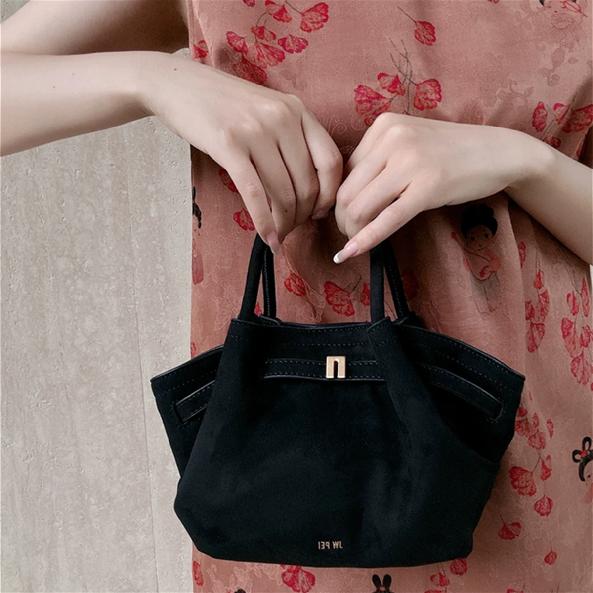 

2025 New Women's Canvas Brown Crossbody Shoulder Bag Mini Vegan Leather Tote Bag Handbag Dumpling Bag High Quality Leather