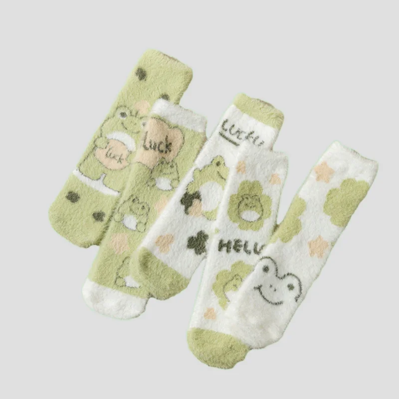 Calcetines de tubo medio de algodón para mujer, medias gruesas de terciopelo, con dibujos de rana verde, para dormir en casa, 1/3 pares, 2024