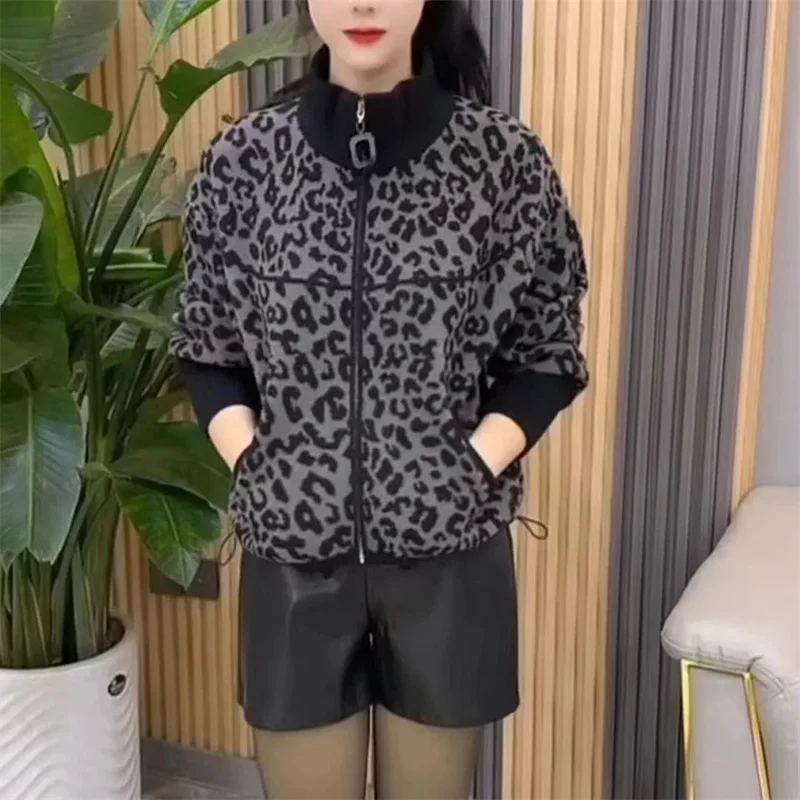 

Корейская женская короткая куртка с леопардовым принтом, весенне-осенняя женская модная верхняя одежда с длинными рукавами, 2025 продвинутое женское шерстяное пальто на молнии
