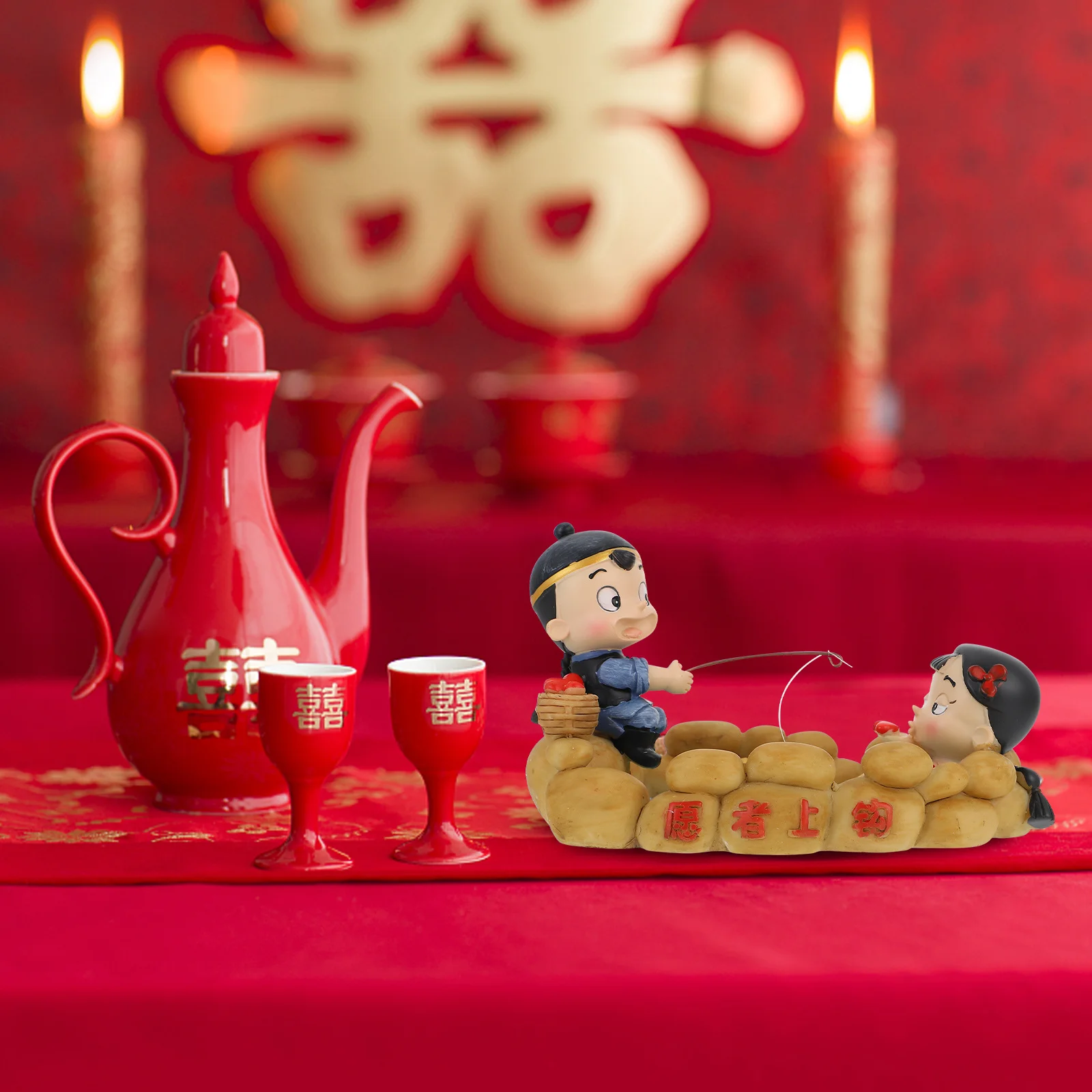 

Creative Resin Couple Ornament Elegant Desktop Decoration for Living Room Office Study Valentine Day Gift Ideas