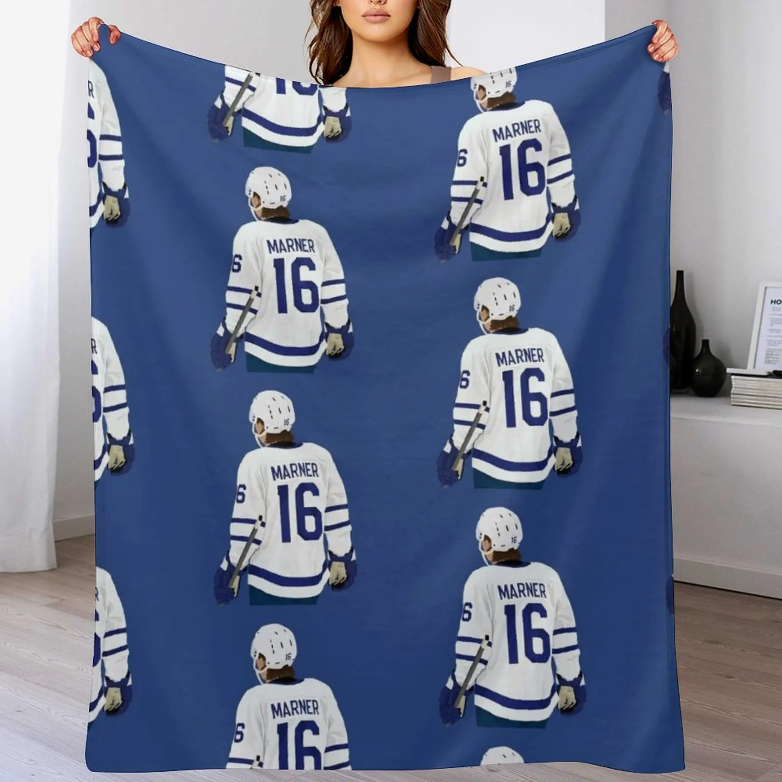 Mitch Marner 16 Throw Blanket Heavy Sofas Bed linens Blankets