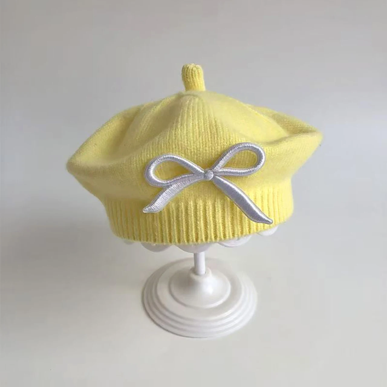 

Вязаный берет с вышивкой и бантом для малышей, розовая шапочка с бантом, зимний теплый пуловер для мальчиков и девочек, однотонный шерстяной вязаный крючком чепчик