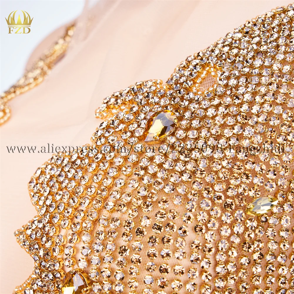 FZD 1 PCS Elegant Handmade Gold Rhinestone Wedding Patch Crystal Dress Patch Bodice Applique for T Show Clothes Embroidery Patch