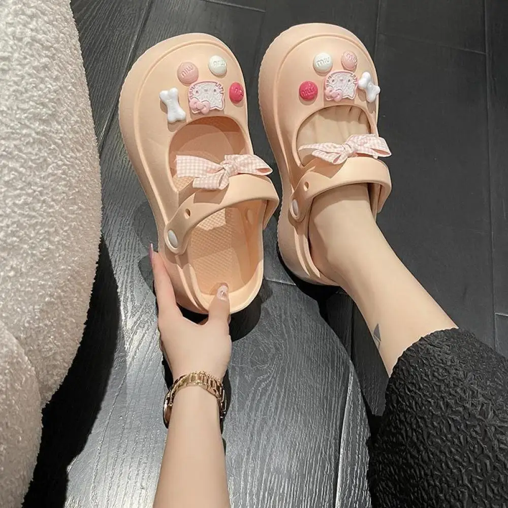 Kawaii Sanrioed Eva Slippers Hello Kitty Female Summer Beach Outside Anti-Slip Thick Sole 2024 Sandals Cinnamoroll Anime Girls