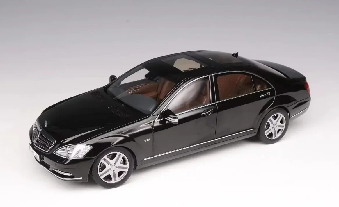 Motorhelix 1/18 For Maybach Mercedes Benz S600L W221 Limited 999 Diecast Model Car Black Toys Gifts Hobby Display Collection