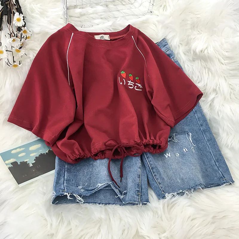 

Summer Fashion Short Sleeve T-Shirt Set Unique Top Slim Fit Red Elegant Short Style Casual Wear for Women Cotton Material