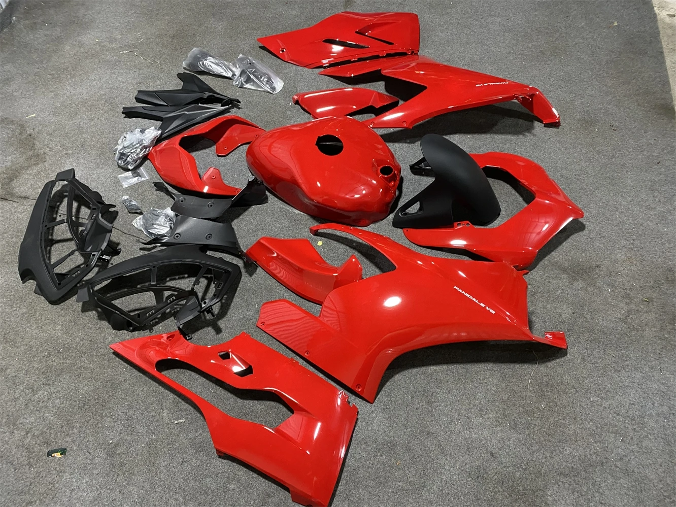 Motorcycle Fairing Kit fits Ducati V2S 2020 2021 2022 V2 2021 22 Year fairing Red and Black motorcycle housings