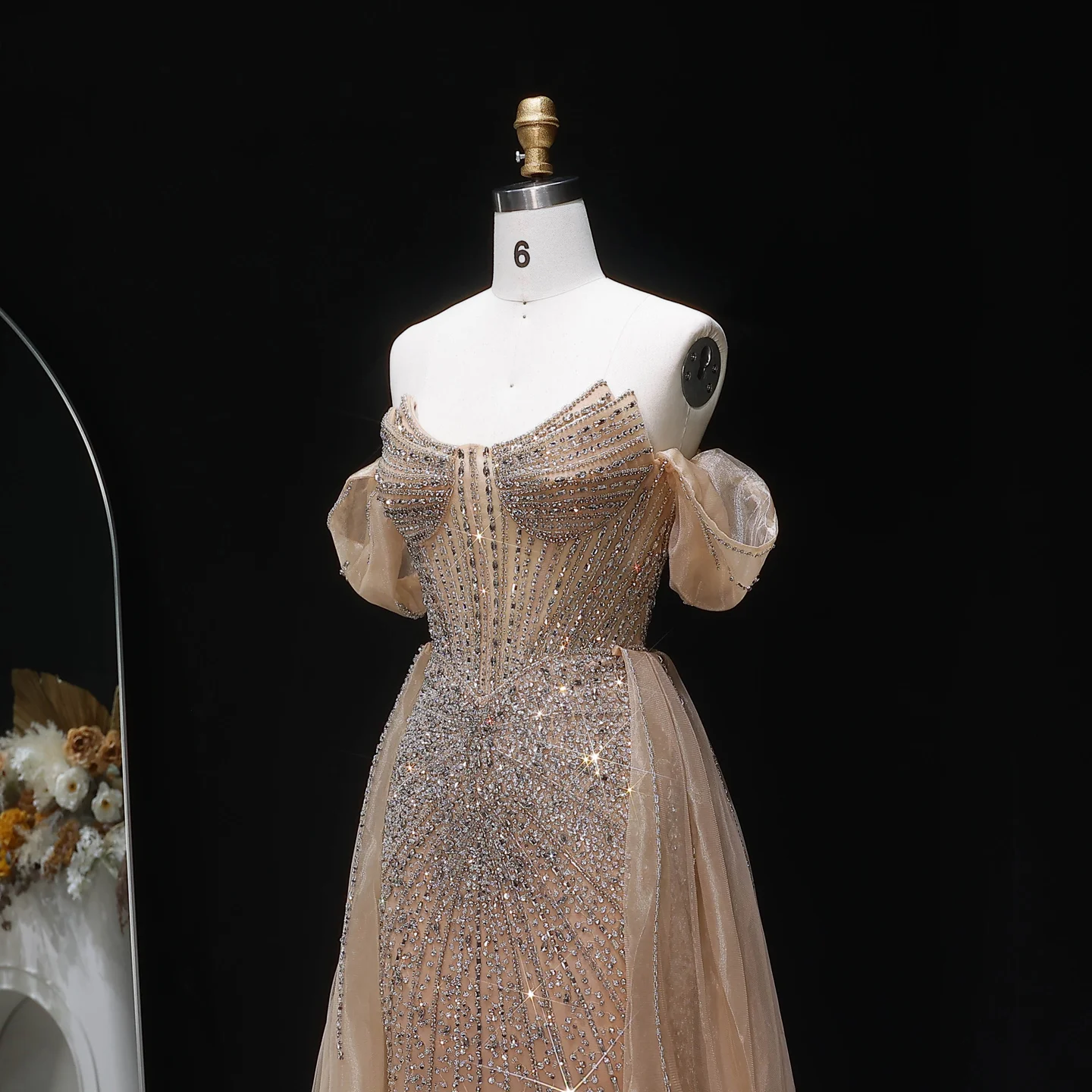 Sharon Said Elegantes Schulterfreies Abendkleid mit Überrock, Luxuriöses Perlenbesetztes Meerjungfrauenkleid für Arabische Damen, Formelle Partykleider SS120 Maßanfertigung – Detail 15