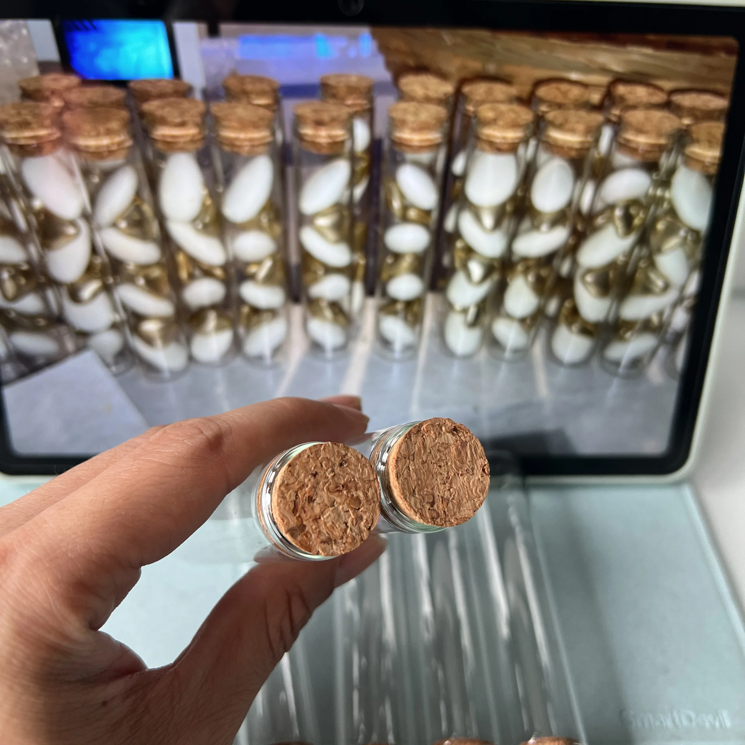 Thumbnail 3 - #9 Bottle Stoppers Comparison Guide