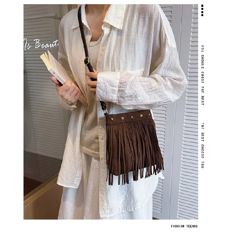 

Classic Women's Handbag: Genuine Leather Crossbody Bag By Famous Designer - Elegant Luxury Shoulder Style