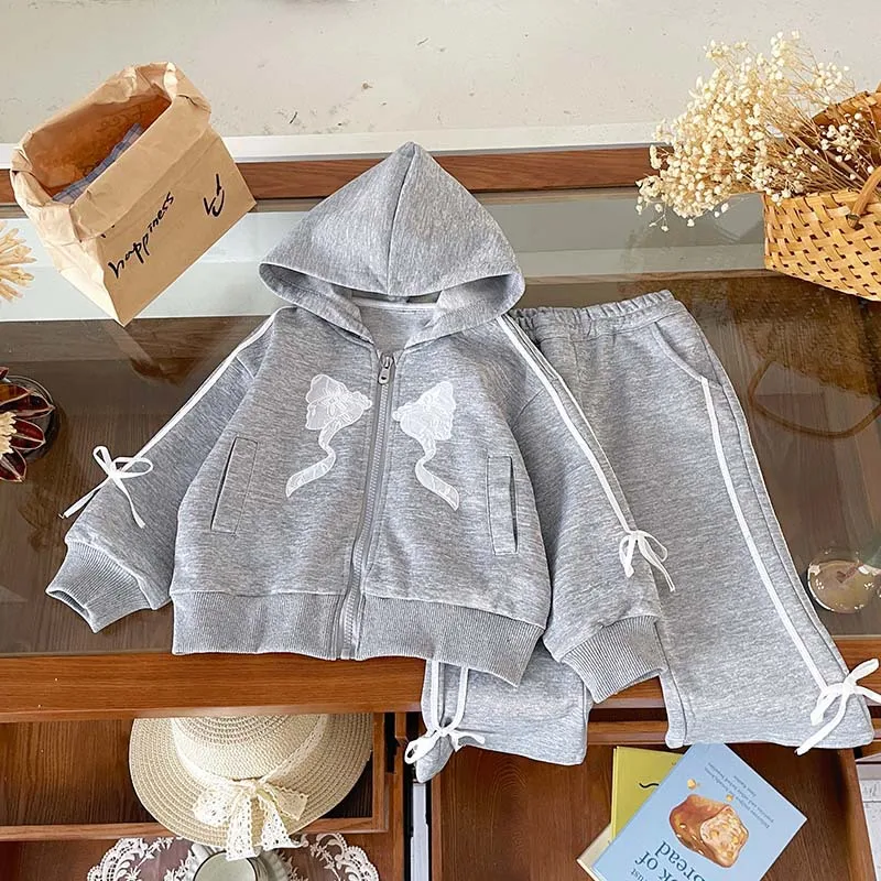 

Girls Sweet Sporty Two-Piece Set Bow Hooded Sweatshirt Jacket And Casual Long Pants Autumn Fashion Outfit for Kids